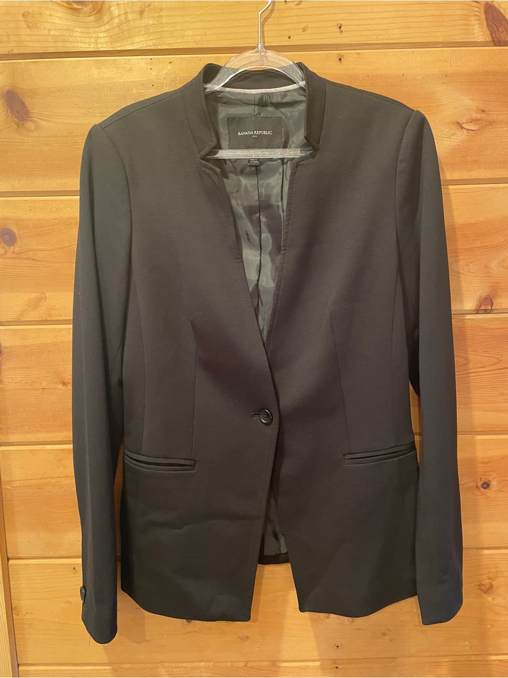 Banana Republic Long and Lean-Fit Inverted Ponte Blazer (Sz 6)